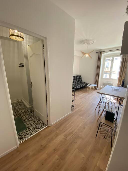 Corte Magnifique T2 45M2 Neuf 5 Personnes Place St Marcel Hyper Centre Wifi Lave Linge Tv エクステリア 写真